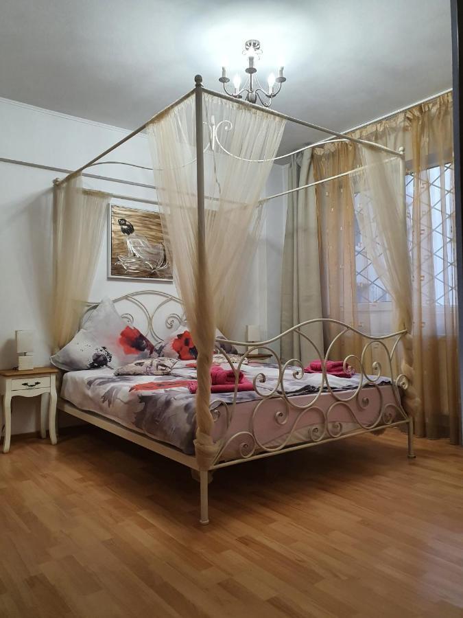 Bucharest Old Town 2 Bedrooms With Balcony By Orchid Garden Exteriör bild